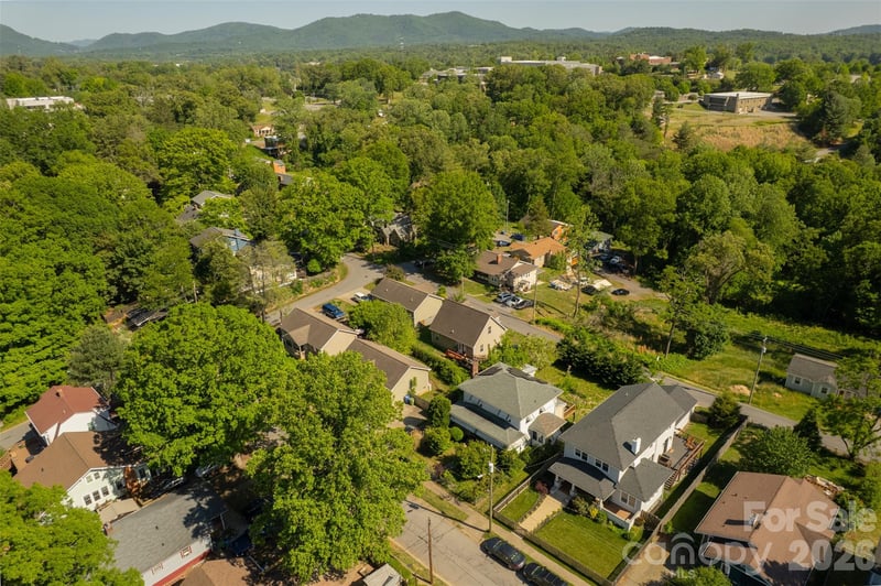 15 Walton St, Asheville, NC 28801