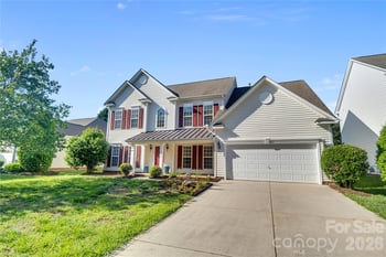1007 Butterburr Dr, Matthews, NC 28104