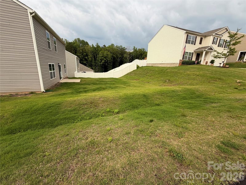 7868 Whispering Stream Dr, Sherrills Ford, NC 28673