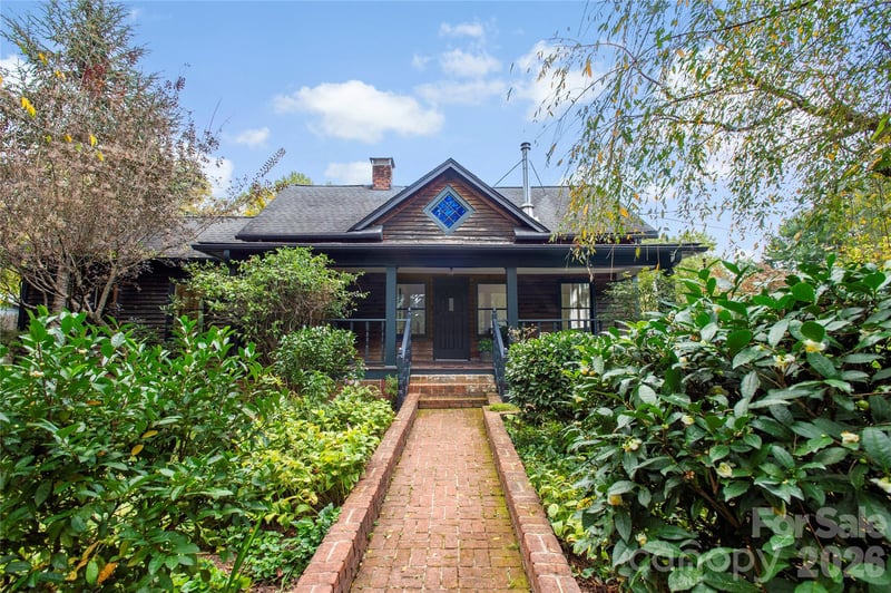 528 Padgettown Rd, Black Mountain, NC 28711