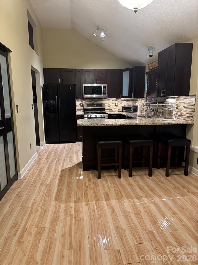 529 Lisa Carol Dr, Mooresville, NC 28115