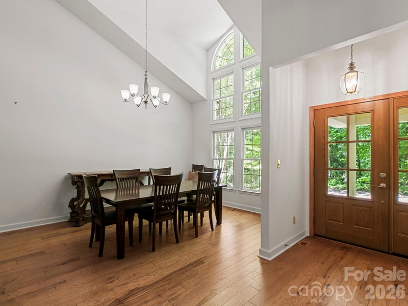 160 Little Mine Mountain Dr, Saluda, NC 28773