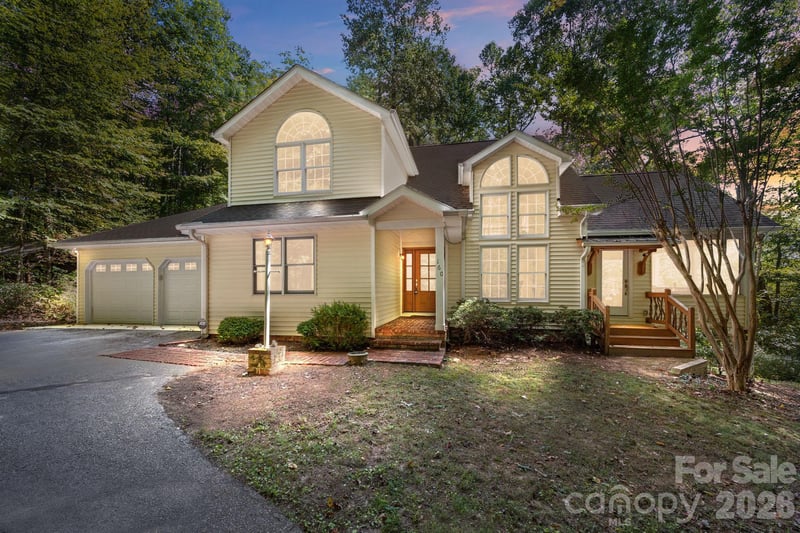 160 Little Mine Mountain Dr, Saluda, NC 28773