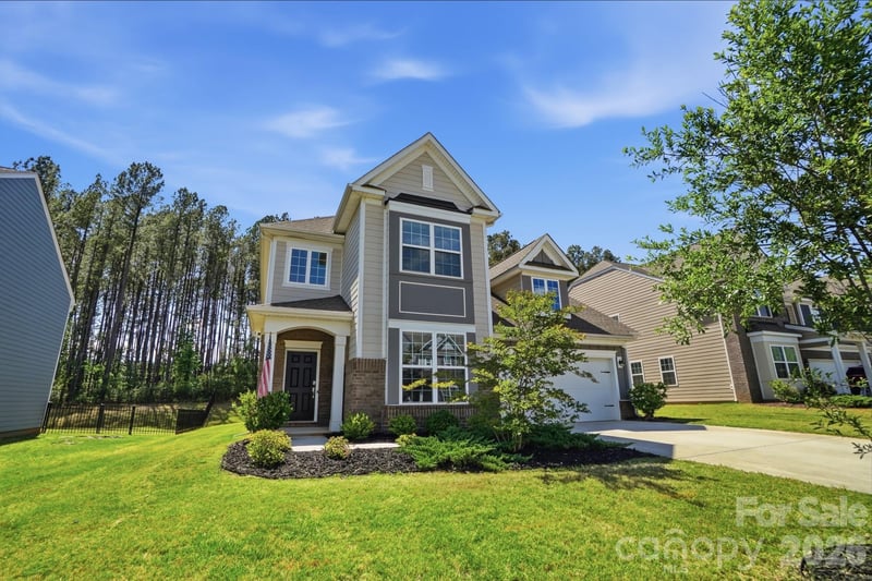 129 Slip Shot Ln, Troutman, NC 28166