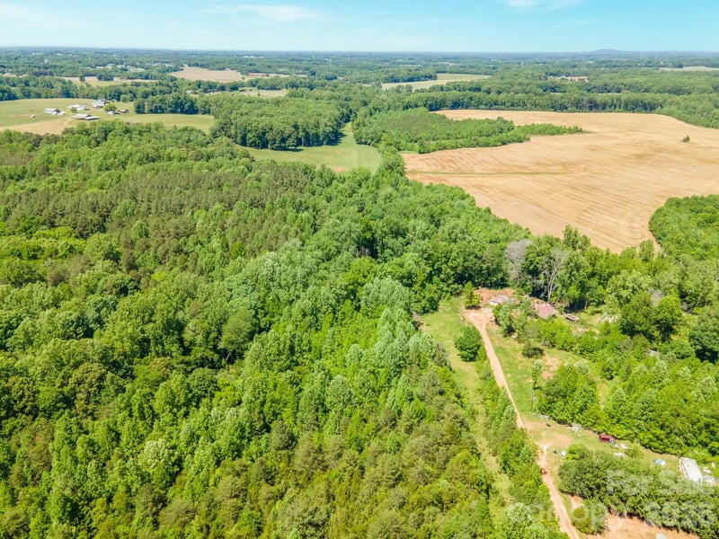 435 Wal Hollow Ln, Mooresville, NC 28115