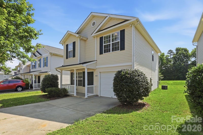 5623 Henderson Oaks Dr, Charlotte, NC 28269