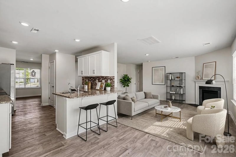 2727 Waybrook Dr, Dallas, NC 28034