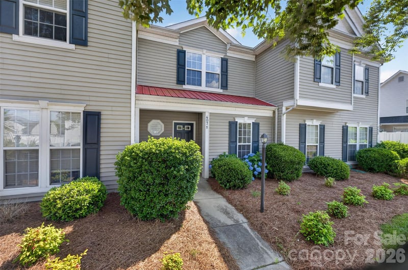 4071 Center Place Dr, Harrisburg, NC 28075