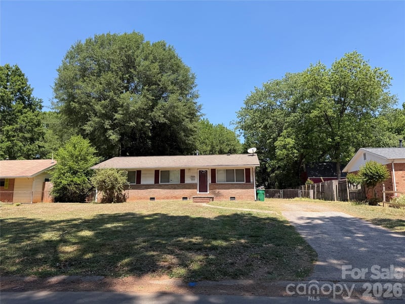 4101 Foxford Pl, Charlotte, NC 28215