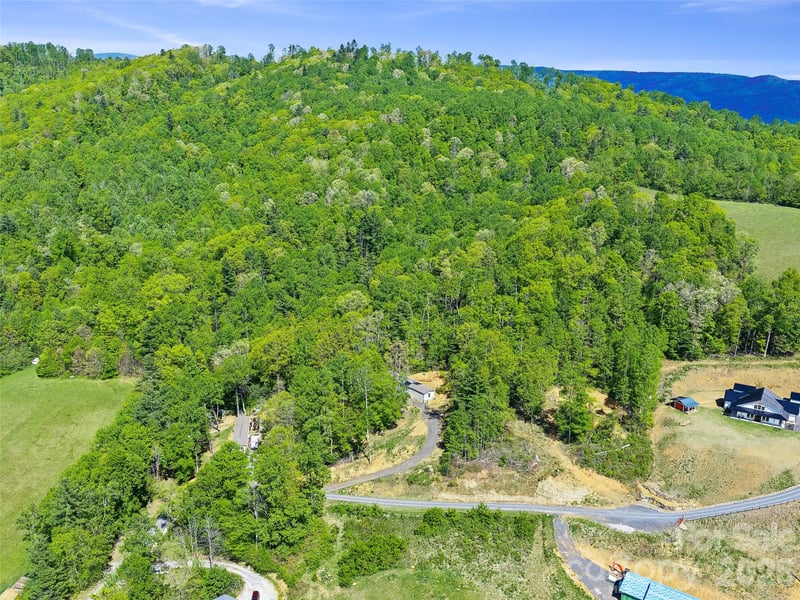 85 Shangrila Trl #2, Spruce Pine, NC 28777