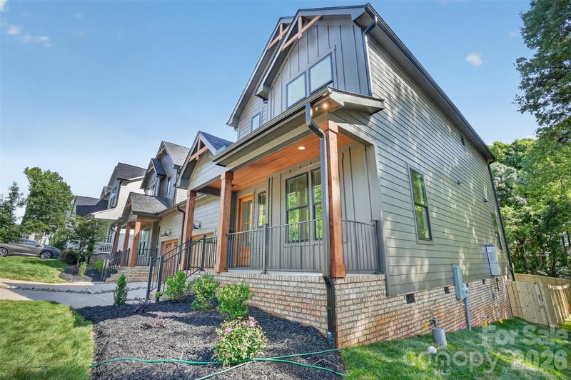 421 Cama St, Charlotte, NC 28217