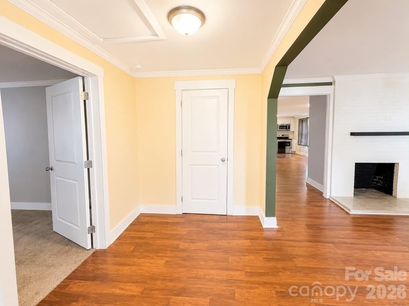 383 Catawba Ave, Mooresville, NC 28115