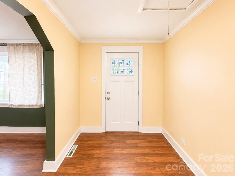 383 Catawba Ave, Mooresville, NC 28115