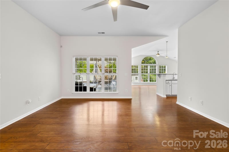 124 Huckleberry Ln, Mount Holly, NC 28120