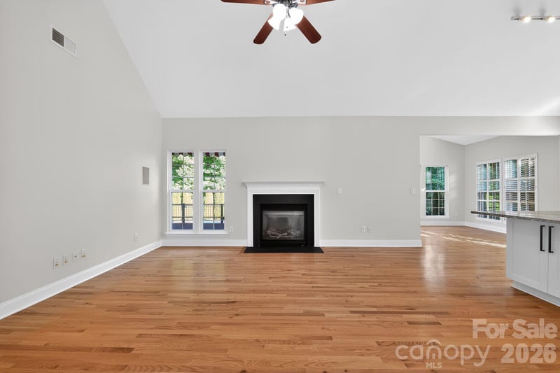 129 Doby Creek Ct, Fort Mill, SC 29715