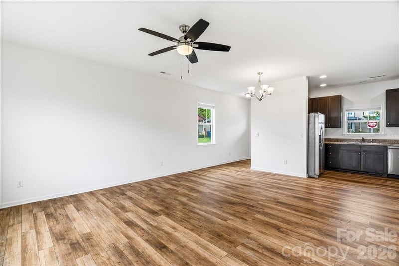 226 Cardwell Ln, Fletcher, NC 28732