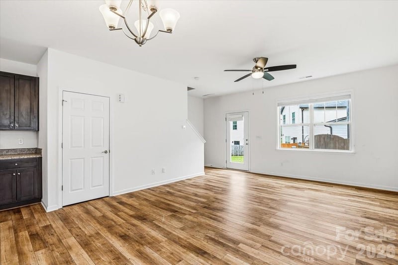 226 Cardwell Ln, Fletcher, NC 28732