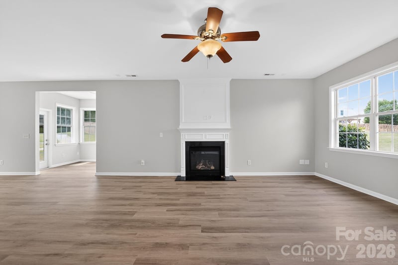 8915 Merrie Rose Ave, Charlotte, NC 28213
