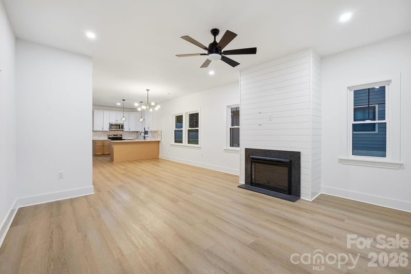1055 Wellman St, Gastonia, NC 28054