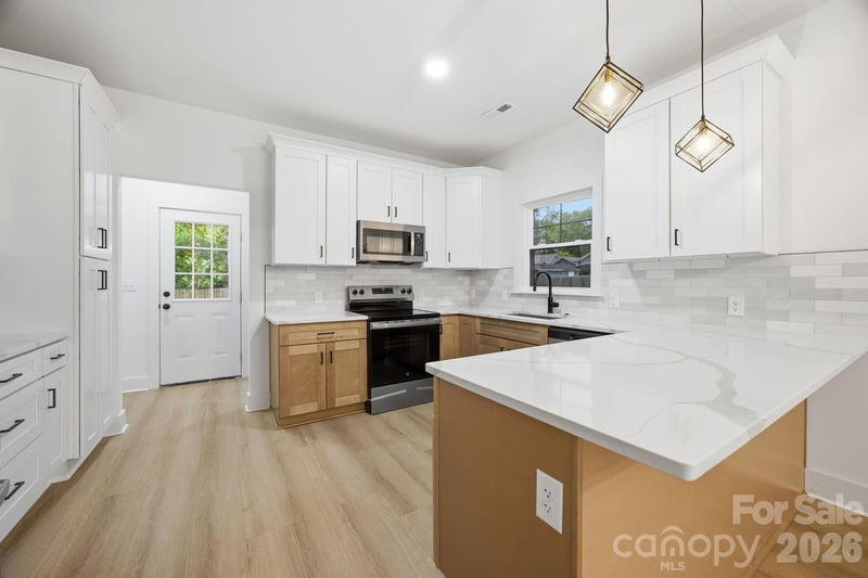 1055 Wellman St, Gastonia, NC 28054