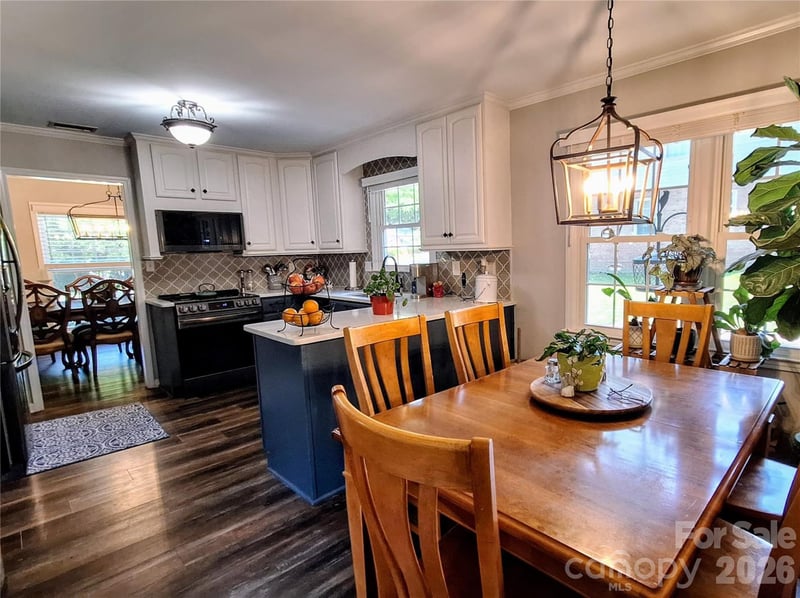 317 Wilcrest Dr, Matthews, NC 28105