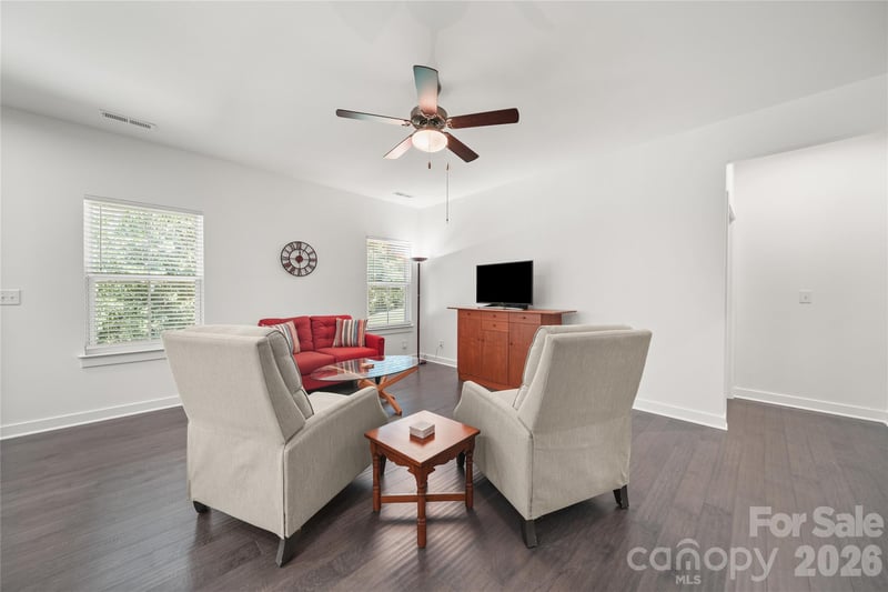 10050 Lilac Ct, Charlotte, NC 28215