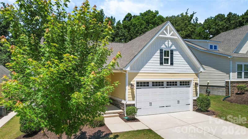 10050 Lilac Ct, Charlotte, NC 28215