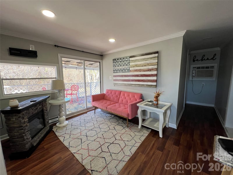 322 Mount View Ln, New London, NC 28127