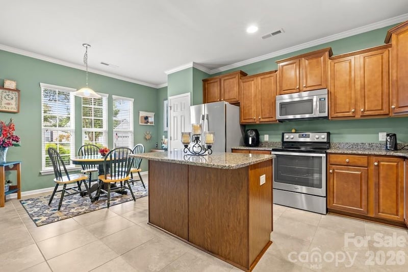 7020 Kitty Hawk Ln, Fort Mill, SC 29707