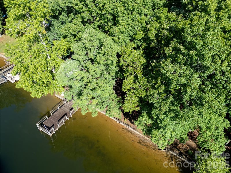 292 Shoreline Dr, New London, NC 28127