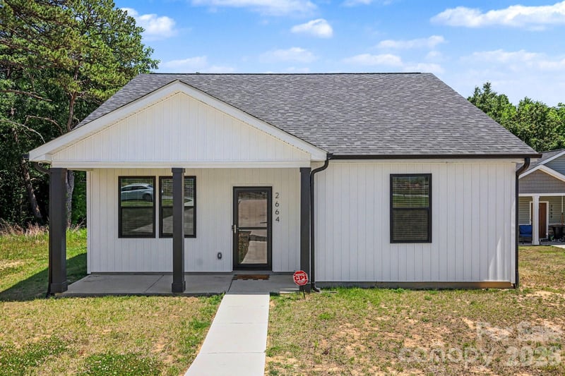 2664 Meadow St, Gaston, NC 28056
