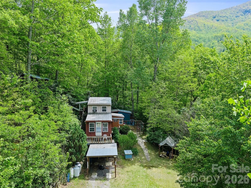 1331 Georges Fork Rd, Burnsville, NC 28714