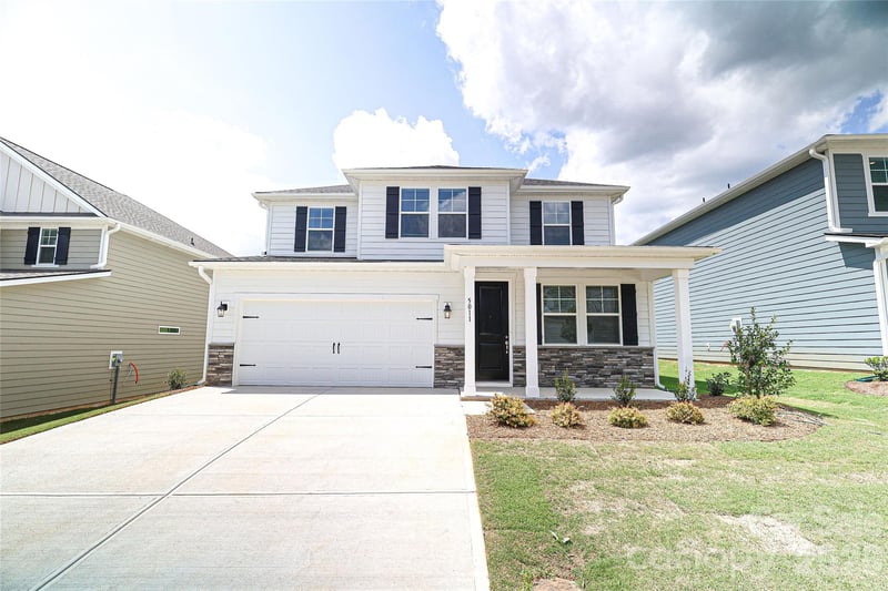 5011 Twin River Dr, Denver, NC 28037