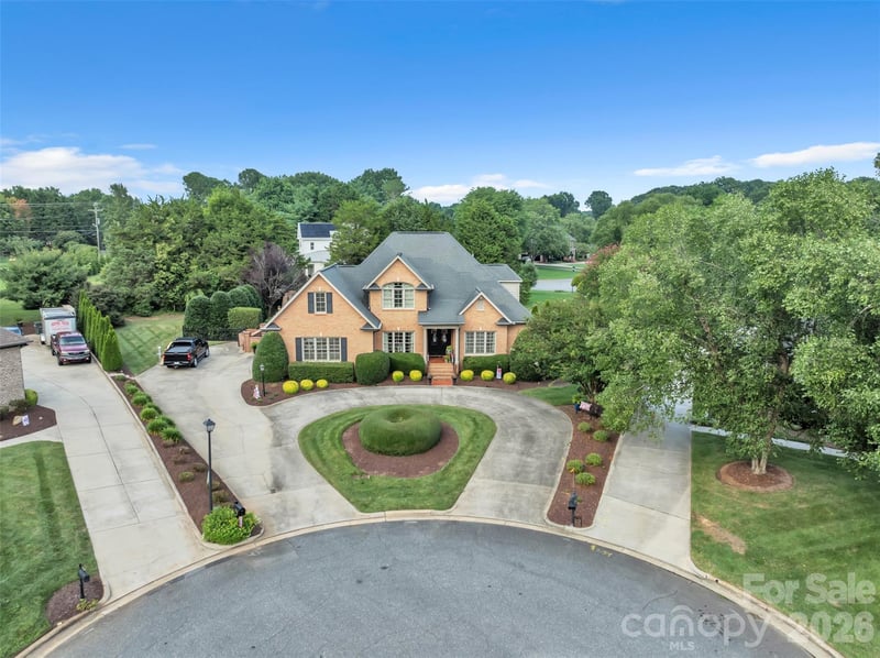 3759 Sand Wedge Dr, Gastonia, NC 28056