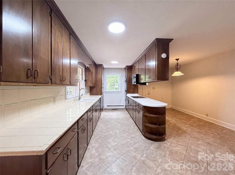 318 Valley Stream Rd, Statesville, NC 28677
