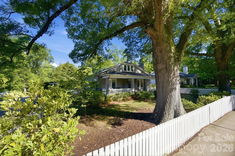 138 Woodland St, Davidson, NC 28036