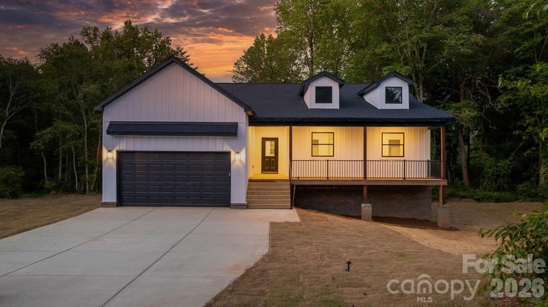47 Tennyson Dr, Taylorsville, NC 28681