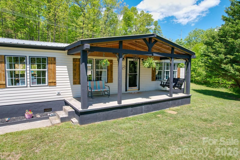 152 Pioneer Rg, Sparta, NC 28675