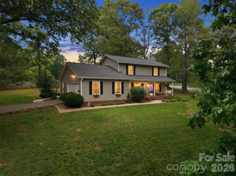 1496 Hardwood Cir, Newton, NC 28658