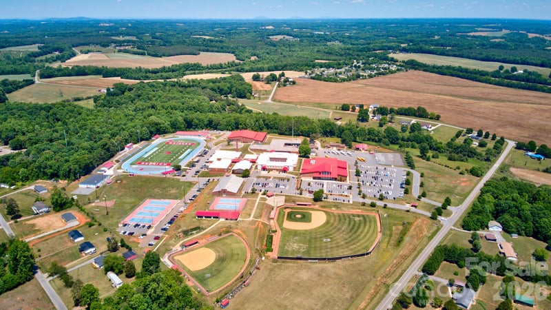 000 Jennings Rd, Olin, NC 28660