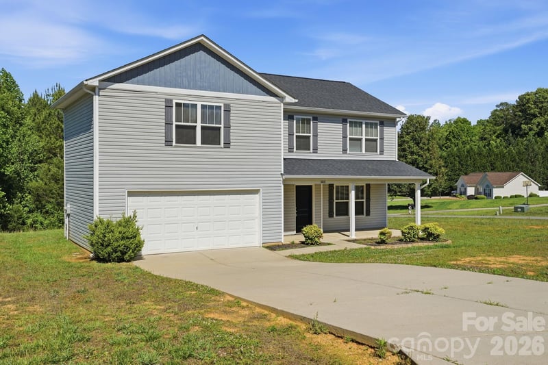 502 Coffeetree Ln, Stanley, NC 28164