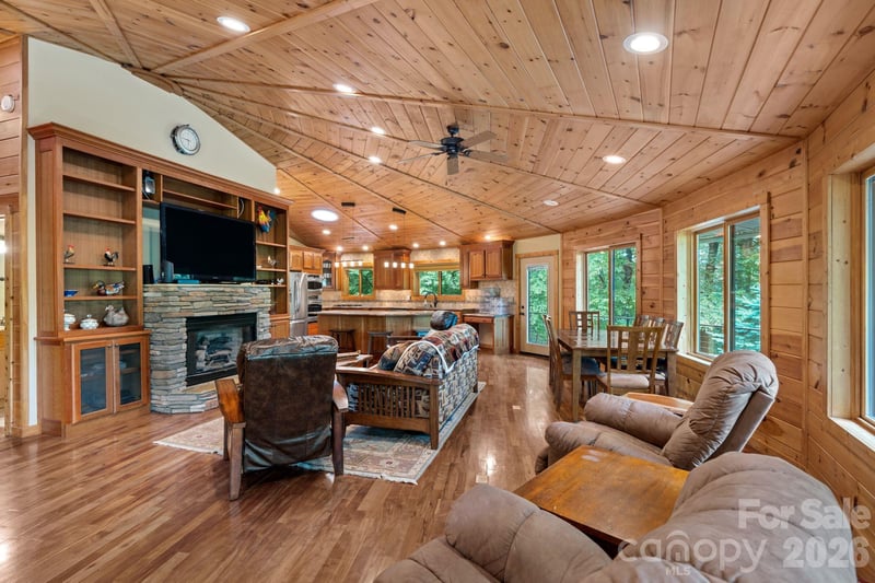 140 Slim Rg, Maggie Valley, NC 28751