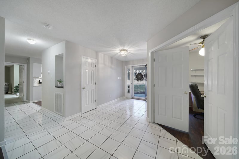 26037 Windjammer Dr, Tega Cay, SC 29708