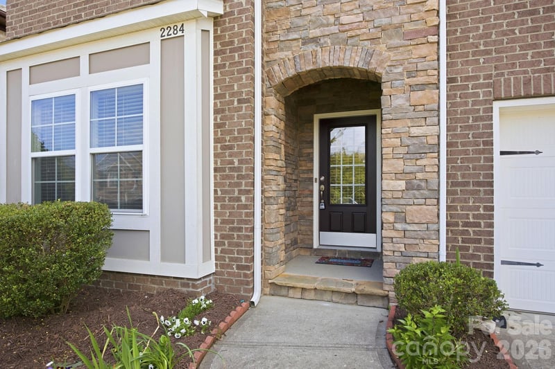 2284 Barrowcliffe Dr, Concord, NC 28027