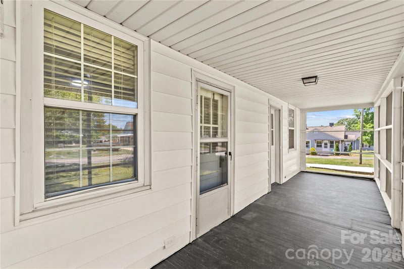 180 Center St, Cooleemee, NC 27014