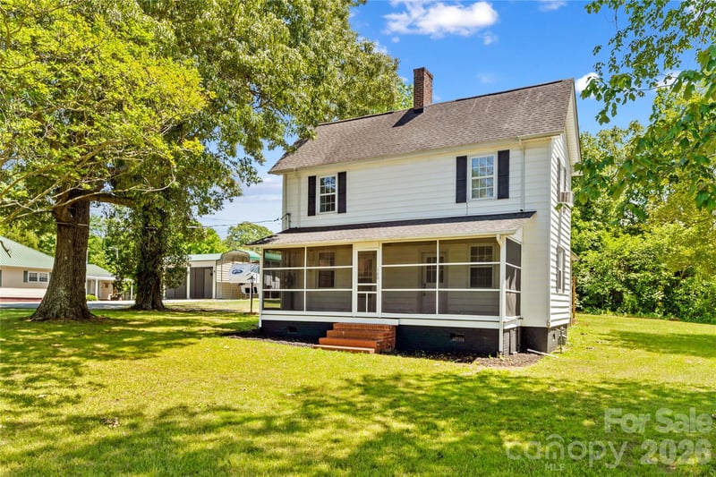 180 Center St, Cooleemee, NC 27014