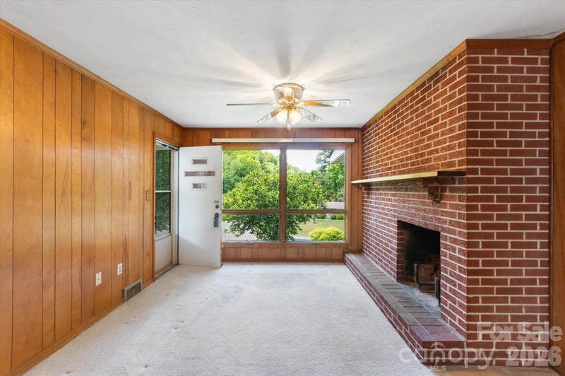 295 Bramlett Dr, Waynesville, NC 28785