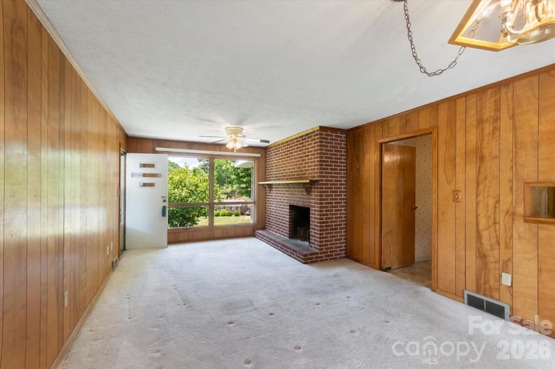 295 Bramlett Dr, Waynesville, NC 28785