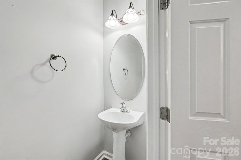 19362 Makayla Ln, Cornelius, NC 28031