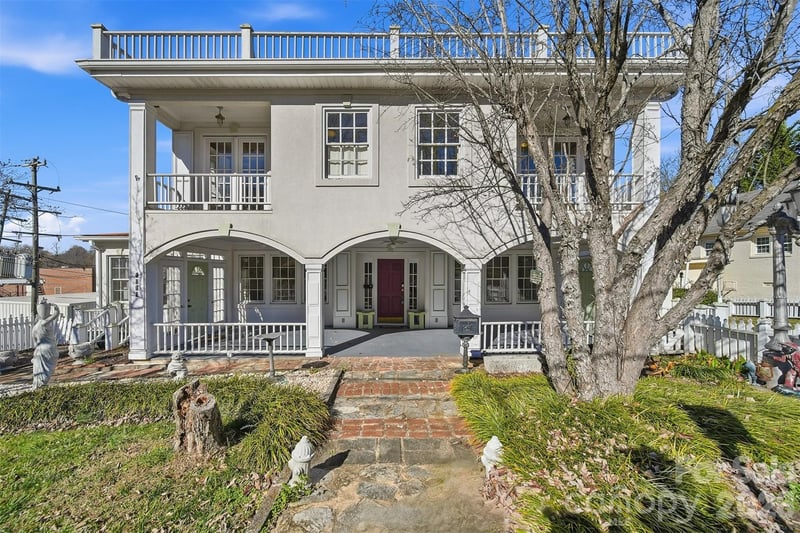 1010 College Ave, Lenoir, NC 28645